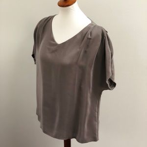 nordstrom collection • 100% silk blouse